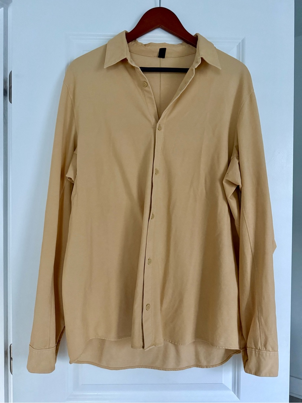 men’s Lululemon yellow button down shirt XL